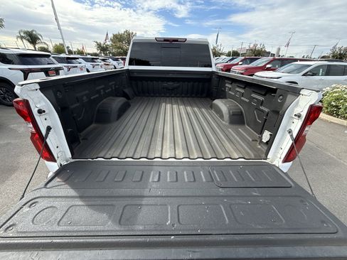 Used 2022 Chevrolet Silverado 2500 LTZ w/ LTZ Convenience Package image 26