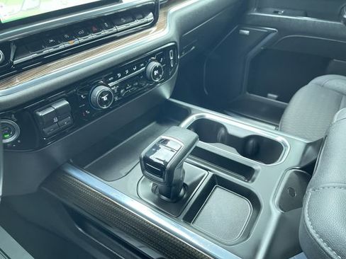 Used 2024 Chevrolet Silverado 1500 LT Trail Boss w/ Convenience Package II image 16