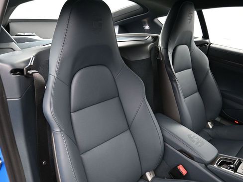 Used 2025 Porsche 718 Cayman GT4 image 11