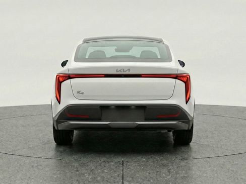 Used 2025 Kia K4 FWD image 7
