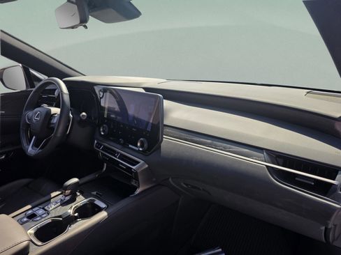 Certified 2024 Lexus RX 350 w/ Convenience Package image 28