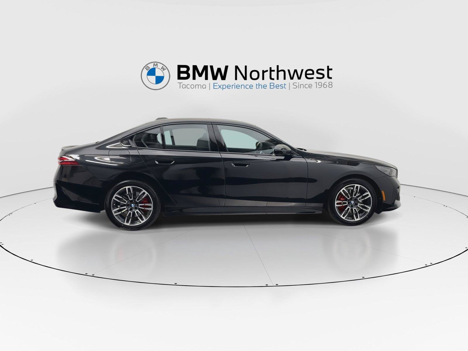 New 2027 BMW 530i xDrive w/ M Sport Package AWD/4WD image 5