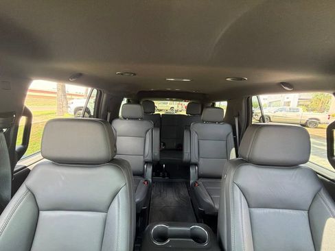 Used 2024 Chevrolet Tahoe Z71 w/ Luxury Package AWD/4WD image 21
