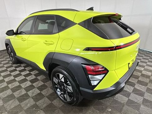 Used 2024 Hyundai Kona SEL FWD image 4