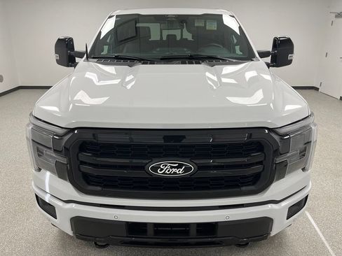 Used 2025 Ford F150 Lariat AWD/4WD image 3