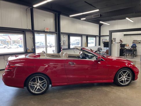 Used 2016 Mercedes-Benz E 400 Cabriolet w/ Premium 2 Package image 17