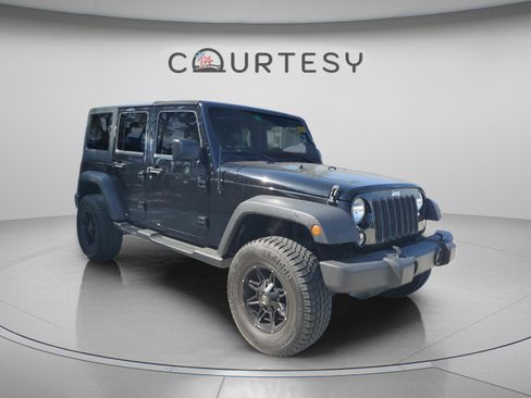 Used 2016 Jeep Wrangler Unlimited Sport w/ Quick Order Package 24S AWD/4WD image 4