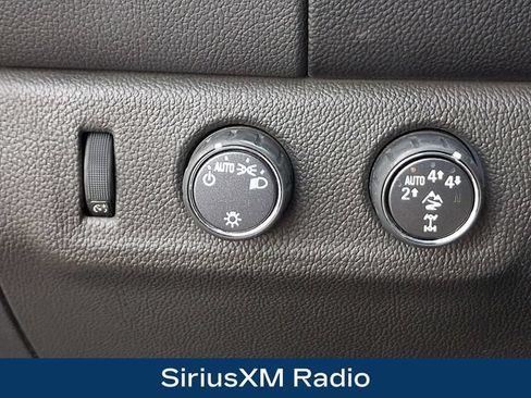 Used 2022 Chevrolet Colorado ZR2 AWD/4WD image 9