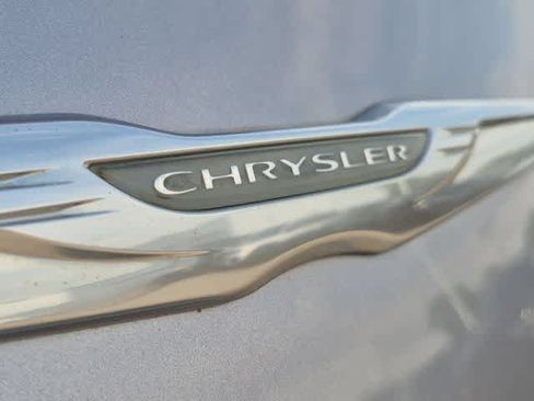 Used 2014 Chrysler 300 S AWD/4WD image 12