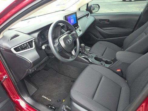 Certified 2025 Toyota Corolla LE image 7