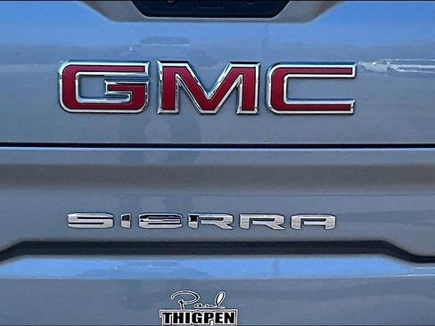 Used 2023 GMC Sierra 1500 SLT image 25