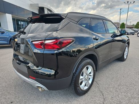 Used 2021 Chevrolet Blazer LT FWD image 3
