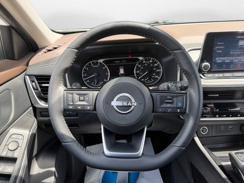 Used 2023 Nissan Rogue SV w/ SV Premium B Package AWD/4WD image 13