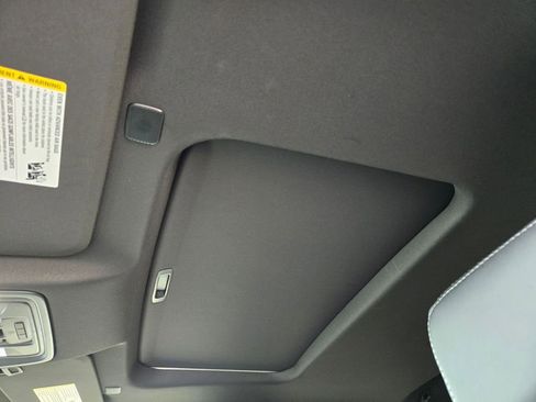 Used 2025 Chevrolet Silverado 2500 ZR2 image 35