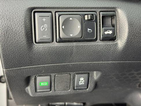 Used 2019 Nissan Sentra SV image 16