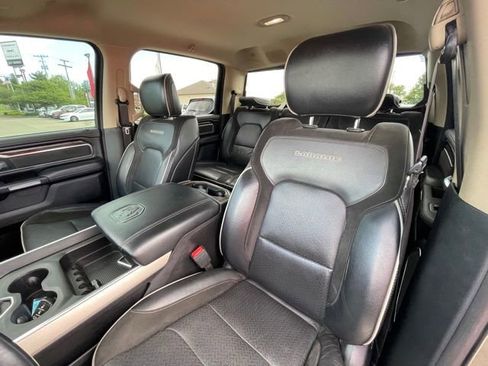 Used 2020 RAM 1500 Laramie AWD/4WD image 18