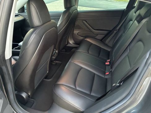 Used 2019 Tesla Model 3 Long Range RWD image 6