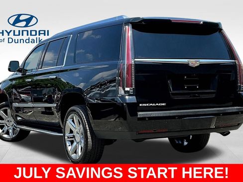 Used 2020 Cadillac Escalade ESV Luxury RWD image 3