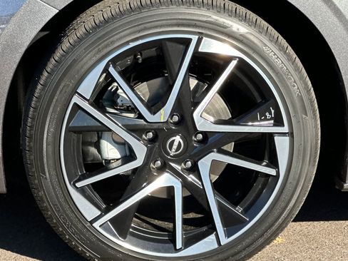 New 2025 Nissan Sentra SR w/ SR Premium Package image 23