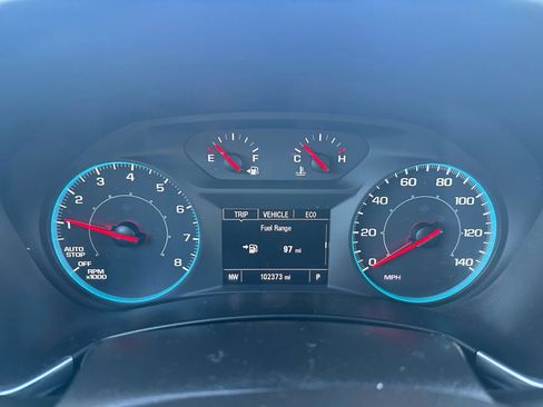 Used 2020 Chevrolet Equinox LS w/ LPO, Roadside Safety Package image 27