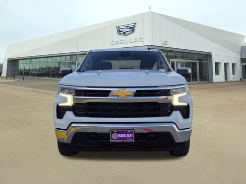 Used 2025 Chevrolet Silverado 1500 LT image 2
