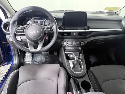 Used 2023 Kia Forte LXS FWD image 11
