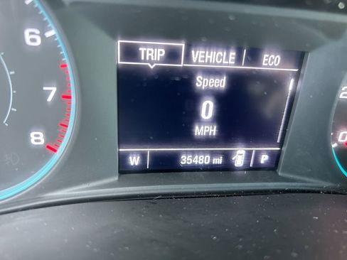 Used 2022 Chevrolet Traverse LS AWD/4WD image 16