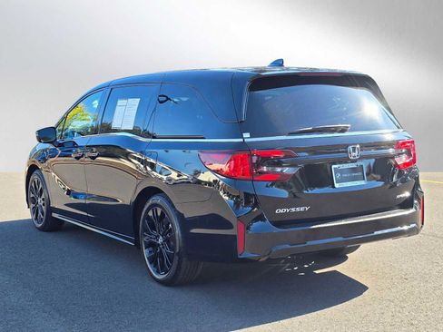 Used 2025 Honda Odyssey Sport-L image 5