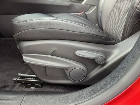 New 2026 Jeep Compass Latitude image 13