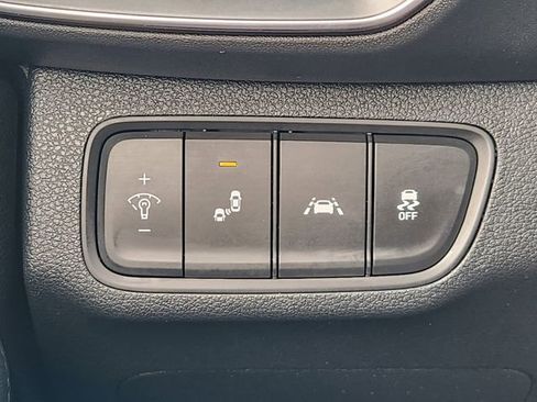 Used 2019 Hyundai Santa Fe SEL w/ Cargo Package image 16