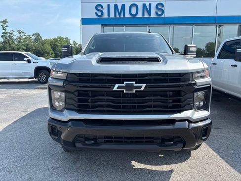 Used 2025 Chevrolet Silverado 2500 Custom w/ Custom Value Package AWD/4WD image 24