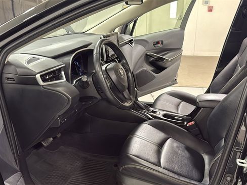 Used 2022 Toyota Corolla LE image 12