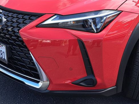 Used 2023 Lexus UX 250h FWD w/ Accessory Package (Z2) image 33