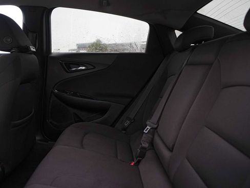 Used 2018 Chevrolet Malibu LT w/ LPO, Convenience Package 2 FWD image 14