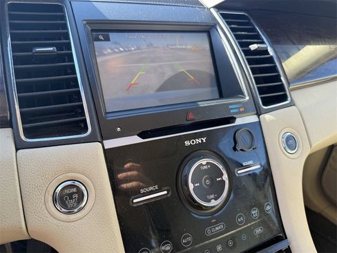 Used 2015 Ford Taurus Limited w/ Equipment Group 301A image 19