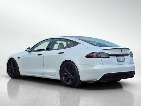 Used 2023 Tesla Model S Standard Range image 6