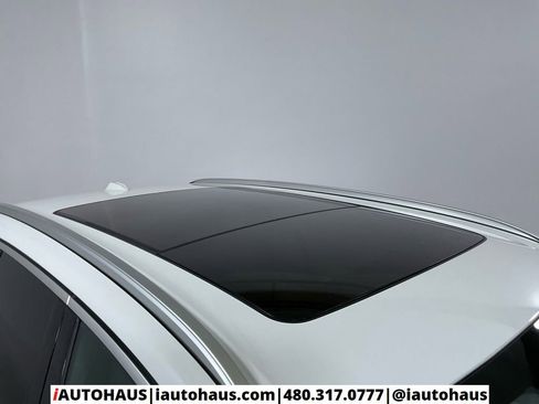 Used 2024 BMW X5 xDrive50e w/ Premium Package image 44