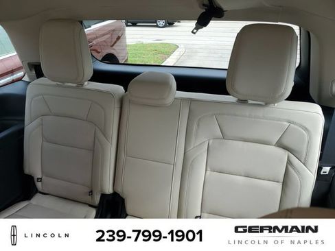New 2027 Lincoln Navigator Premiere RWD image 20