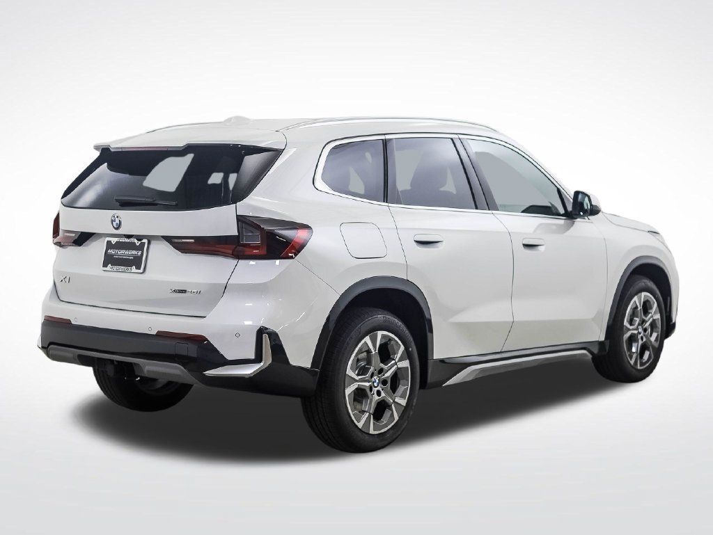 Used 2026 BMW X1 xDrive28i w/ Technology Package AWD/4WD image 5