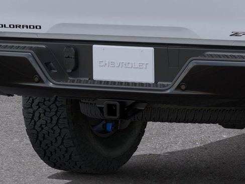 New 2026 Chevrolet Colorado ZR2 w/ Technology Package AWD/4WD image 14