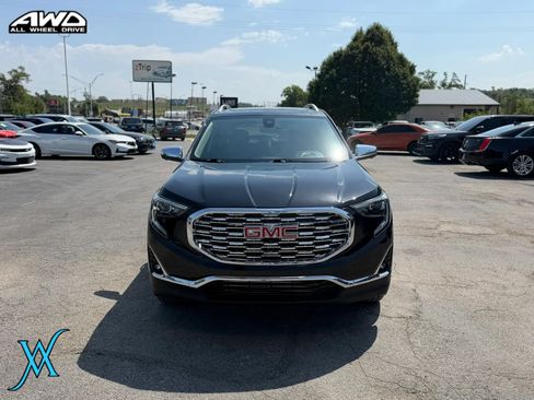 Used 2020 GMC Terrain Denali w/ Denali Premium Package AWD/4WD image 2