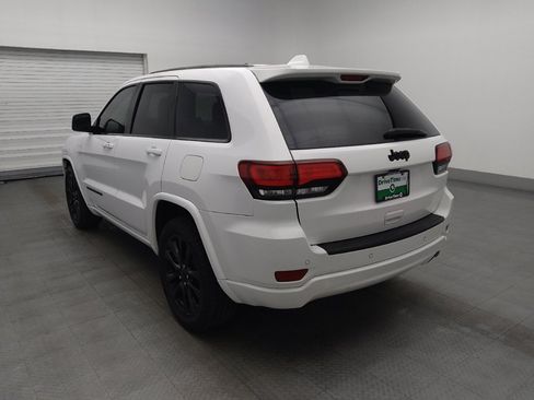 Used 2019 Jeep Grand Cherokee Altitude RWD image 5