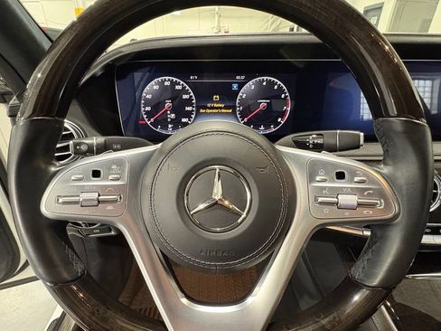 Used 2019 Mercedes-Benz S 560 4MATIC Sedan image 11