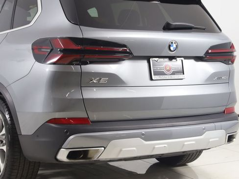 Used 2025 BMW X5 xDrive40i w/ Climate Comfort Package AWD/4WD image 23