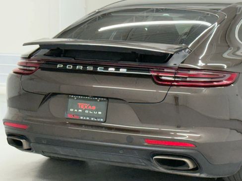 Used 2020 Porsche Panamera image 47