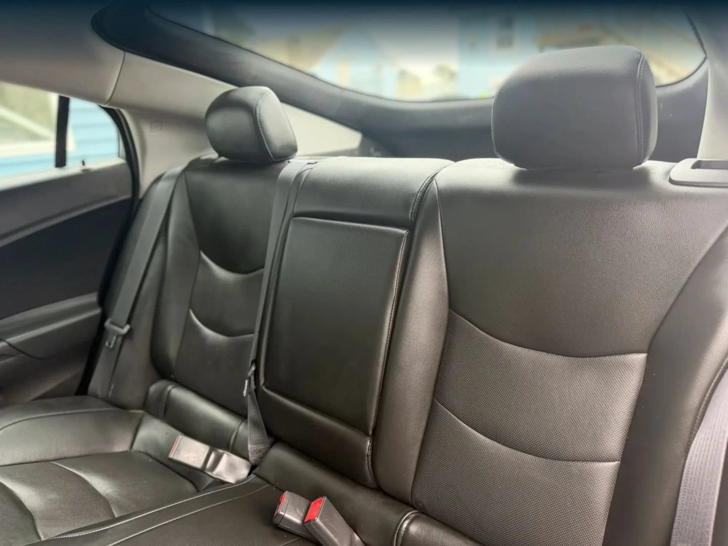 Used 2018 Chevrolet Volt Premier w/ Driver Confidence Package FWD image 34