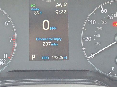 Used 2024 Toyota Corolla SE FWD image 21