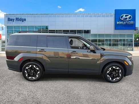 Used 2024 Hyundai Santa Fe SEL AWD/4WD image 2