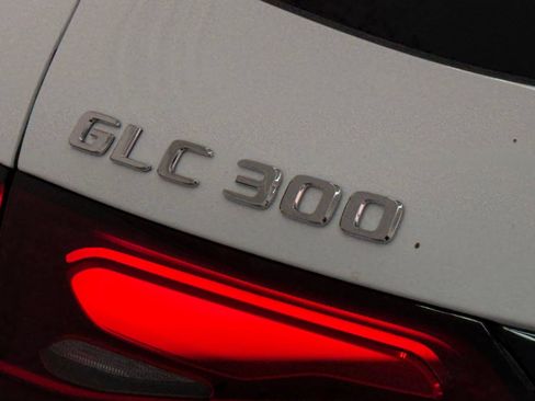 New 2026 Mercedes-Benz GLC 300 image 25