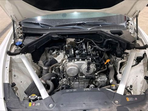 Used 2018 Kia Stinger Premium image 10